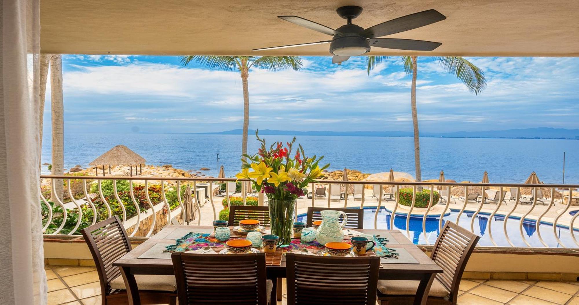 Ocean Front, 3 Bedroom, 3 Bathroom, Casa Natalia, Playa Esmeralda Puerto Vallarta Exterior photo